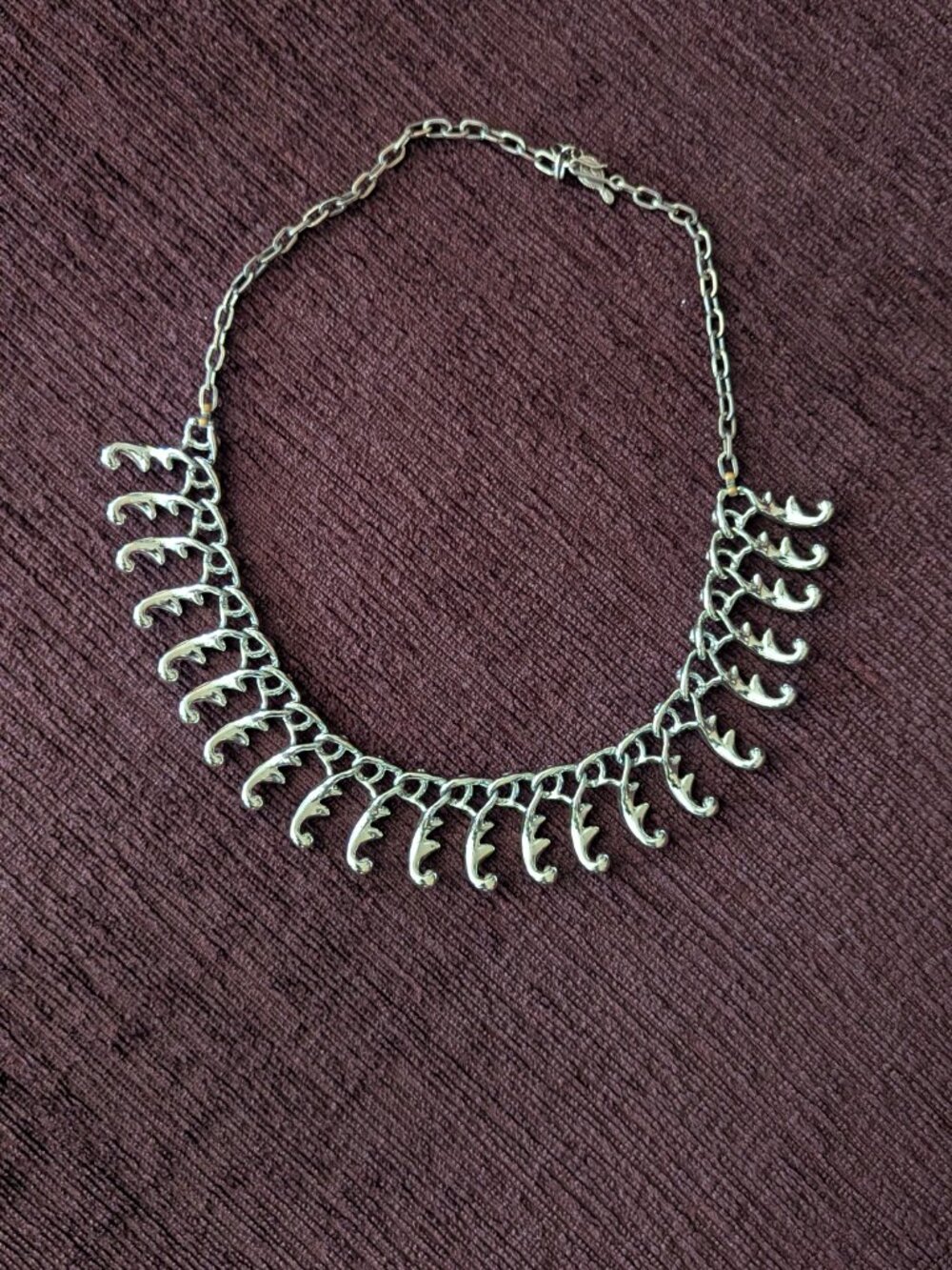 SARAH COVENTRY 1960's Silvertone Fancy Free Bib Silver Tone Necklace Vintage